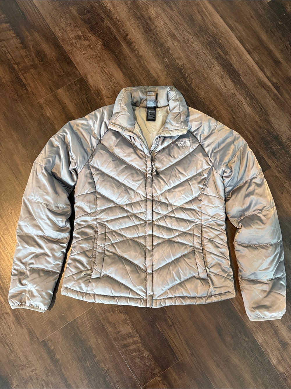 The North Face Women’s Silver Quilted Packable Puffer Jacket